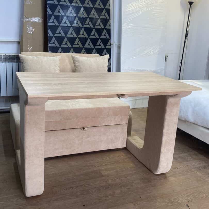 Фото разложенного стола в кресле-трансформере 3 в 1 Разложенный стол в кресле-трансформере 3 в 1