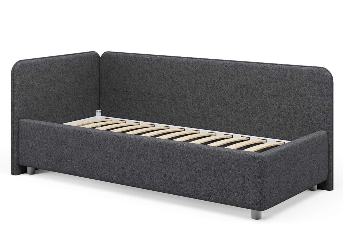 Ортопедическое основание под матрас состоящее из металлической рамы и березовых ламелей в детской кроватке Капри