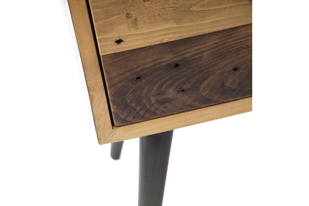 Элементы деревянного декора прикроватной тумбы Largo