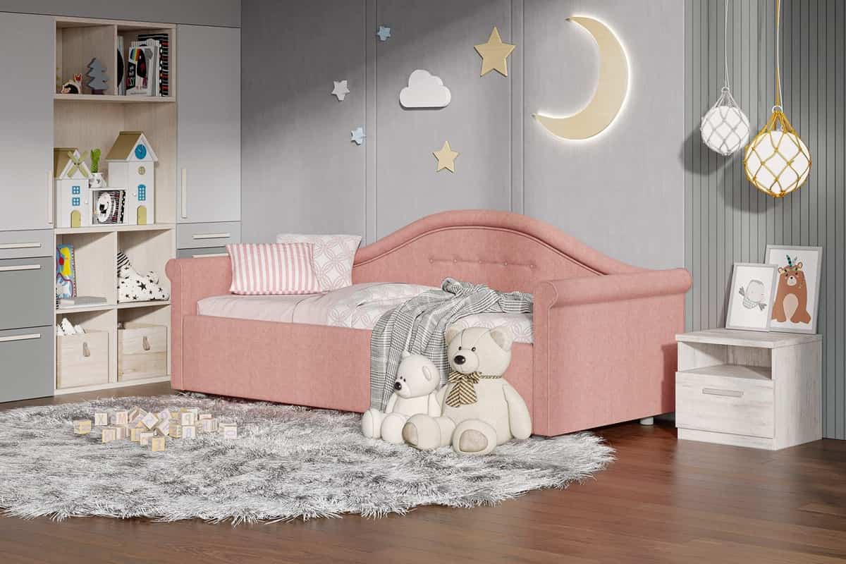 Фото детской кровати Мария в интерьере спальни ребёнка