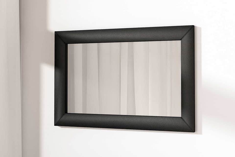 Фото прямоугольного зеркала Сонум в рамке обитой экокожей черного цвета