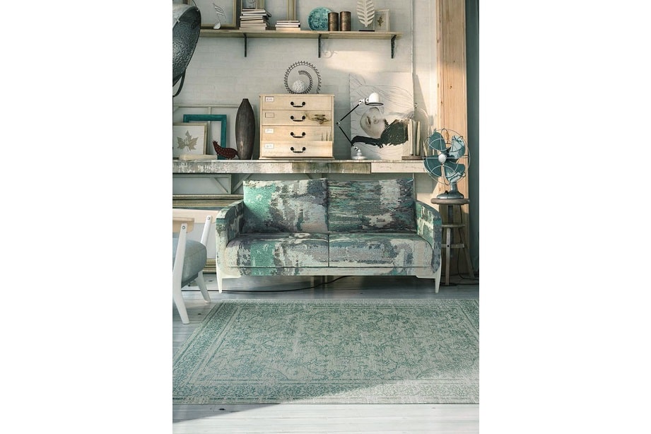 Ковер Genova Azure в интерьере комнаты