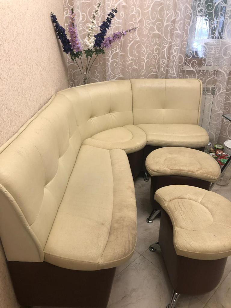 Кухонный угловой диван до перетяжки