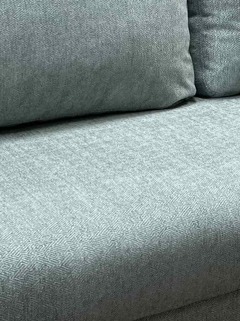 Сидение дивана и подушки в шенилле Estetica