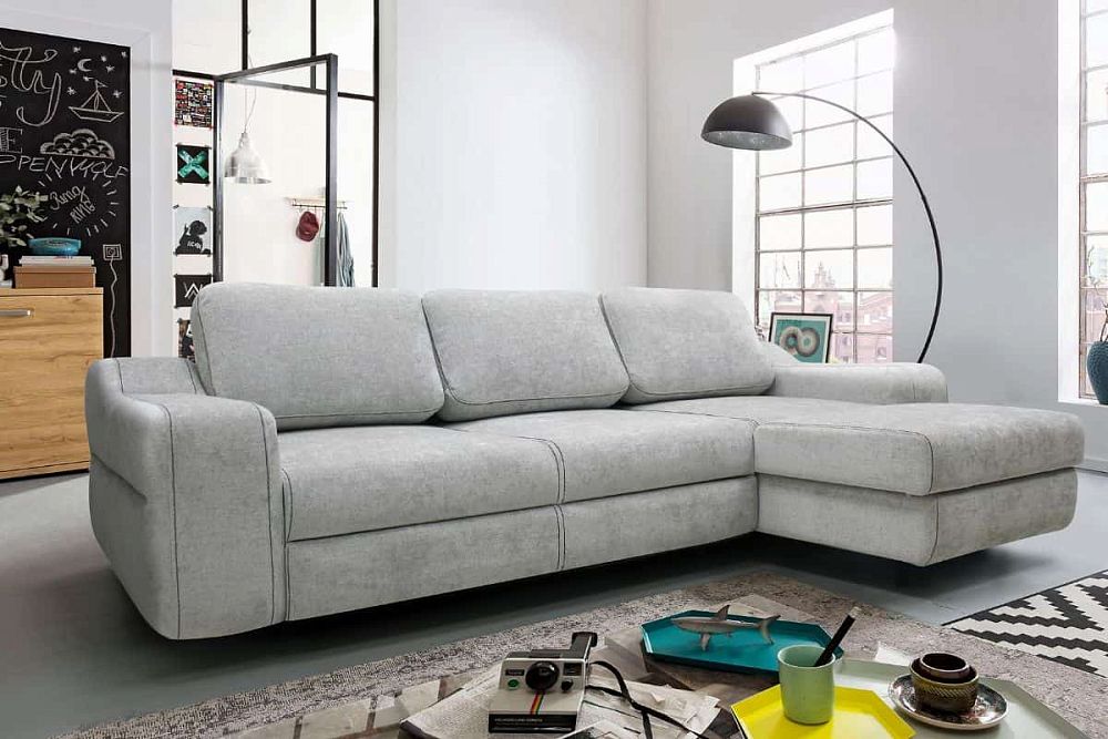 Дизайнерский угловой диван премиум класса Марко с широкими подлокотниками — фото в интерьере гостиной