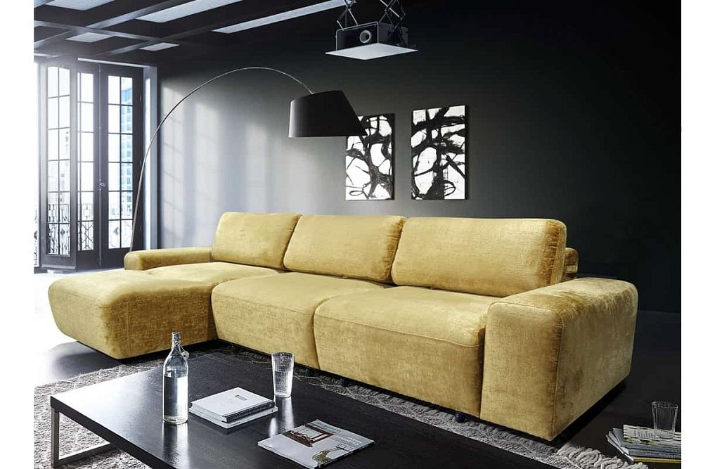 Большой угловой диван кровать Бостон с широкими подлокотниками в интерьере гостиной