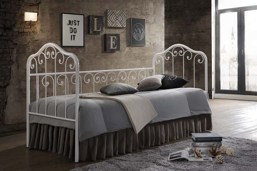Металлическая односпальная кровать Лето с тканевой юбкой в стиле Прованс